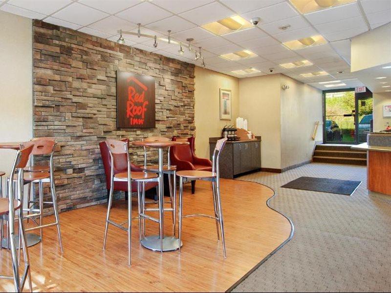 Red Roof Inn Cleveland Airport - Middleburg Heights Bagian luar foto