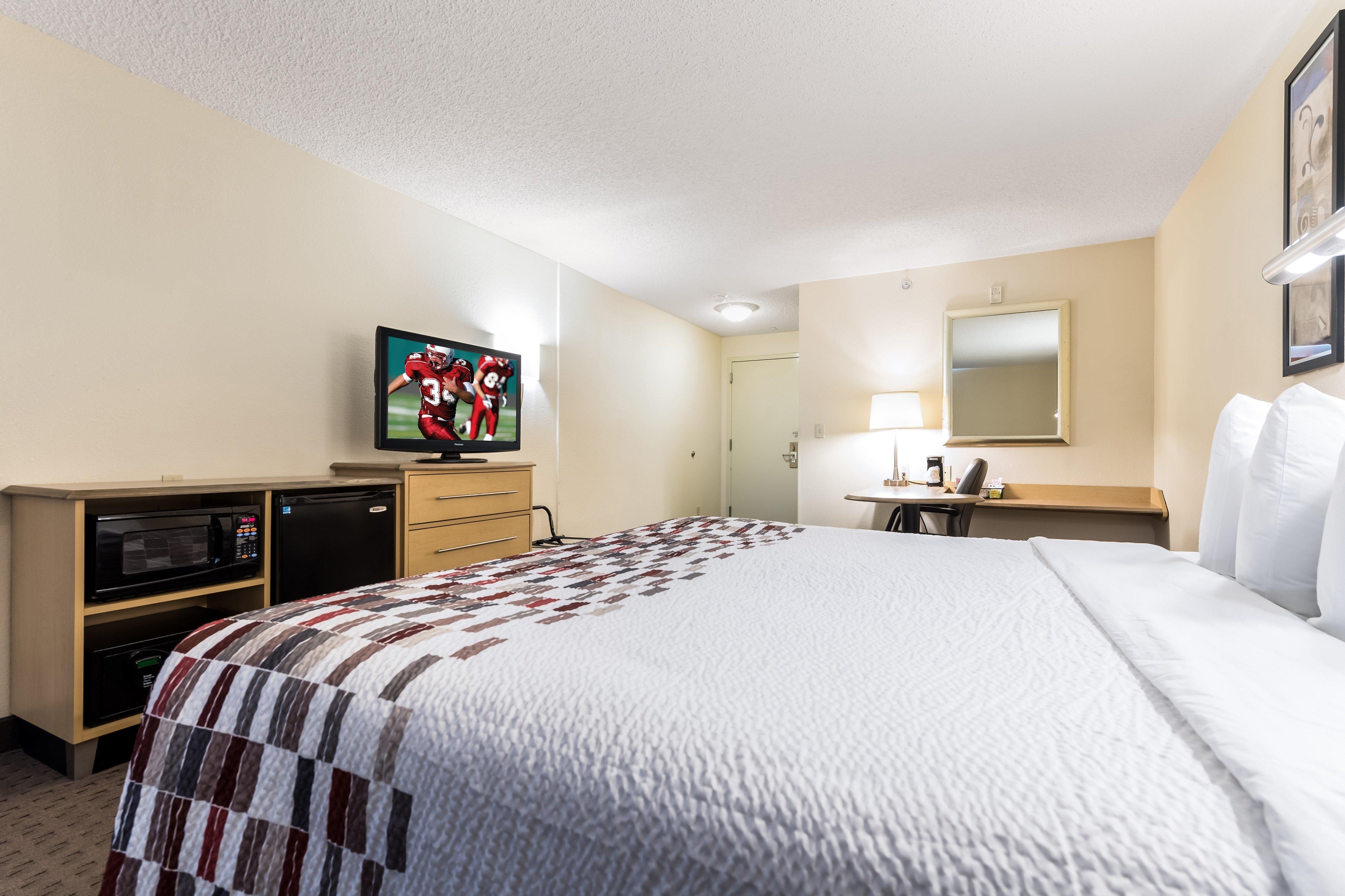 Red Roof Inn Cleveland Airport - Middleburg Heights Bagian luar foto