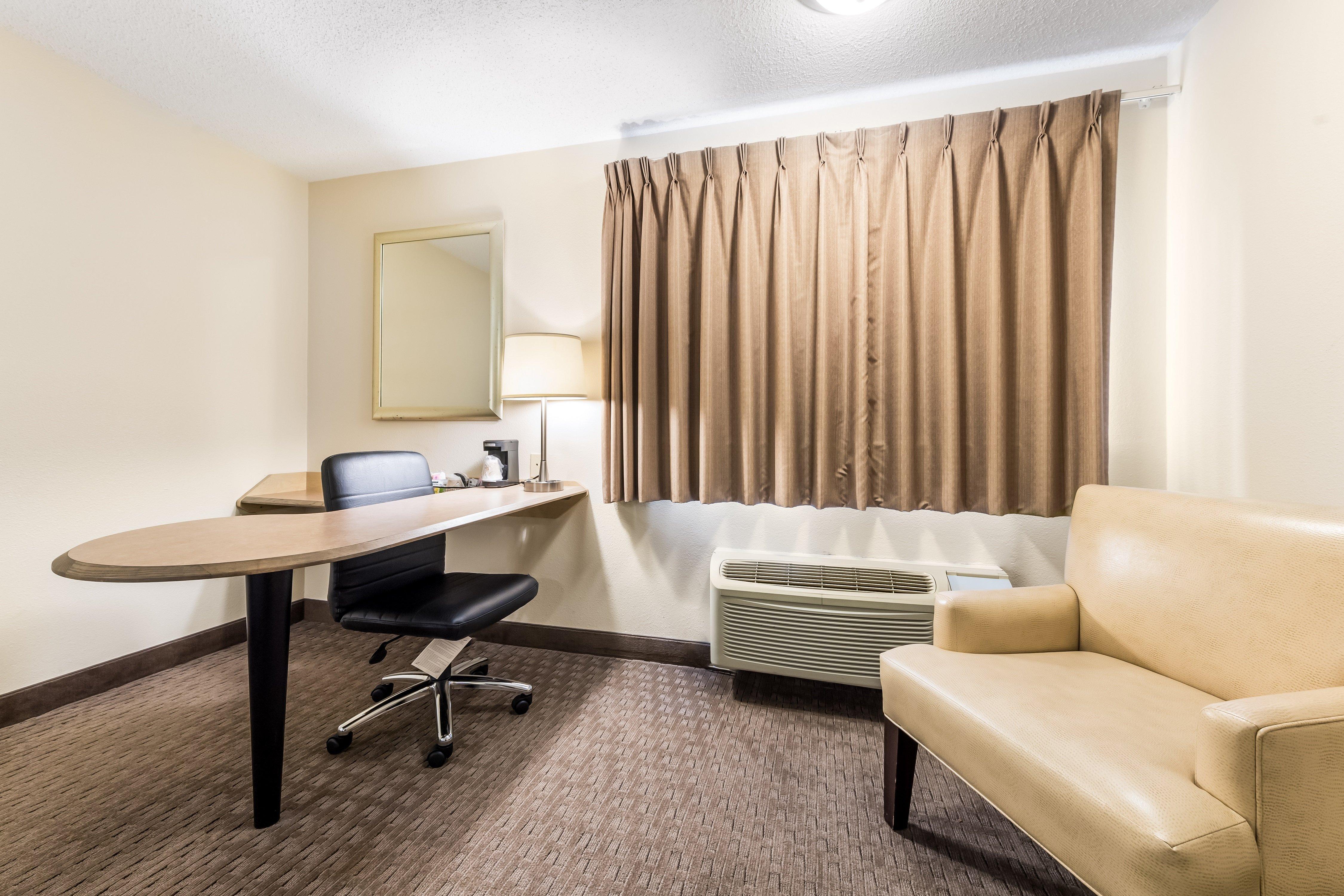 Red Roof Inn Cleveland Airport - Middleburg Heights Bagian luar foto